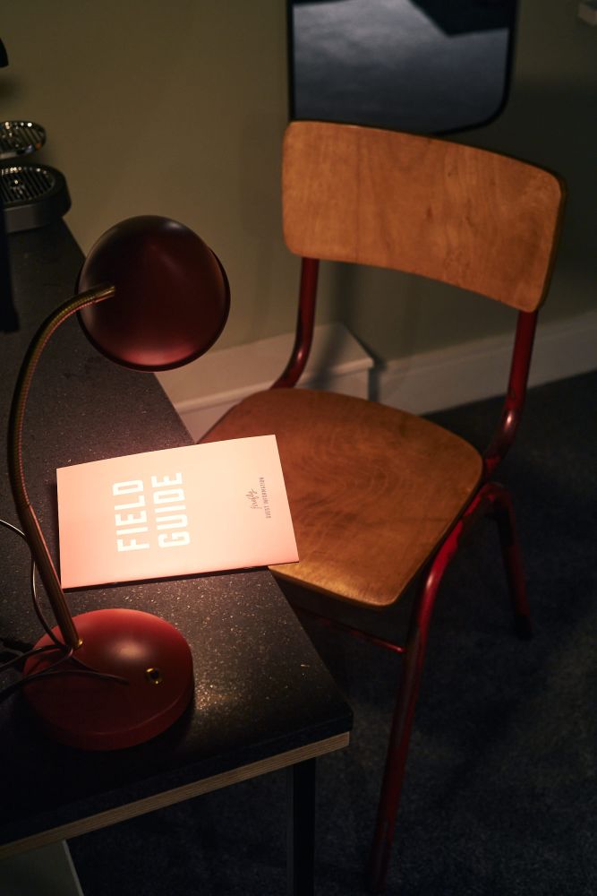 Escritorio y silla Firefly Clearys