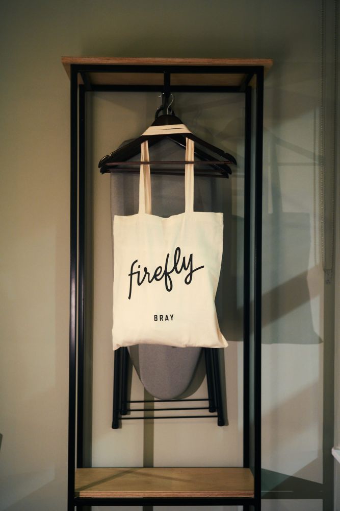 Tabla de planchar y perchero Firefly Clearys